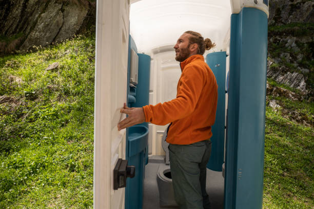 Best Porta potty delivery and setup  in New Hempstead, NY